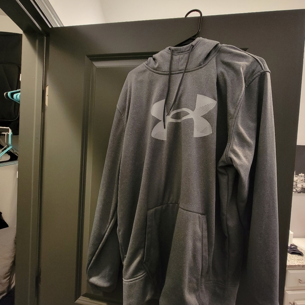 Under Armour Hoodie